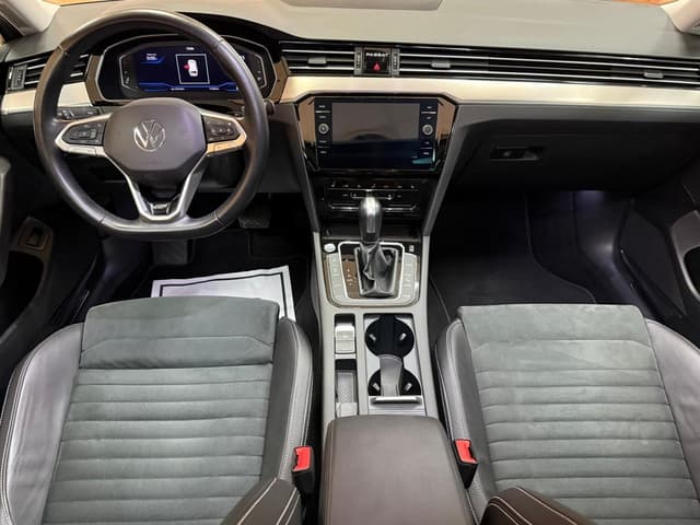 Volkswagen Passat i Örebro