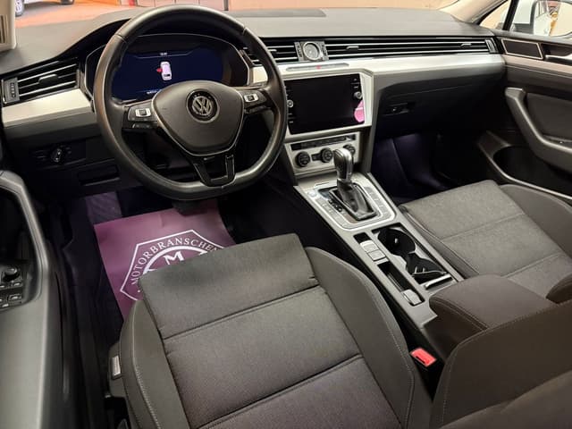 Volkswagen Passat i Örebro