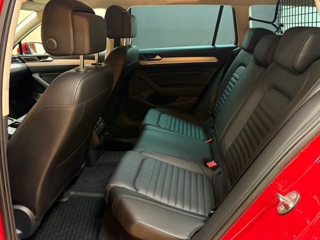 Volkswagen Passat i Örebro