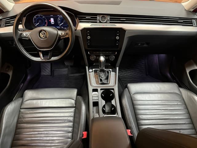 Volkswagen Passat i Örebro