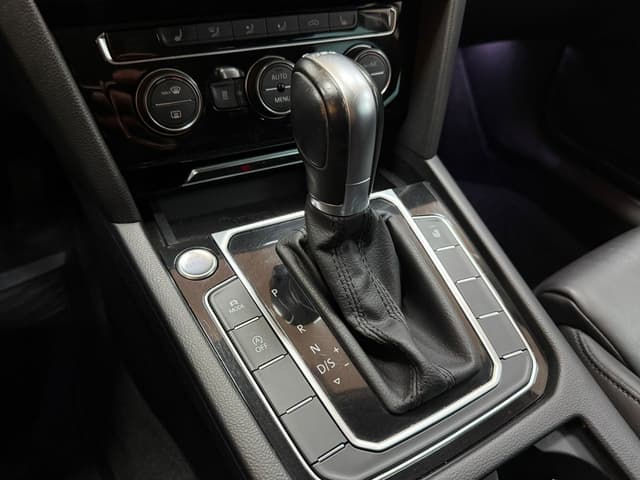 Volkswagen Passat i Örebro