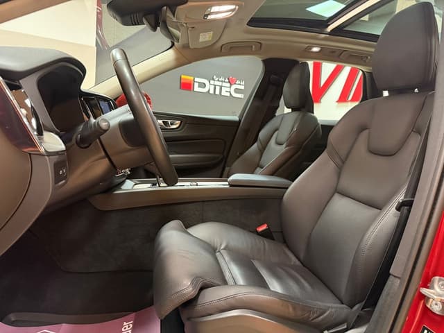 Volvo XC60 i Örebro